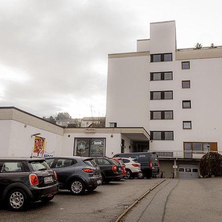 Ferienwohnung !Goldpath! Passau - Spitalhof I Modern I Wlan I Kueche I Balkon I Smarttv Mit Wipu Exterior foto